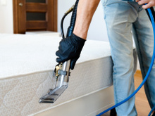 Adeus manchas e odores: guia prático para limpar seu colchão e deixá-lo impecável como se fosse novo