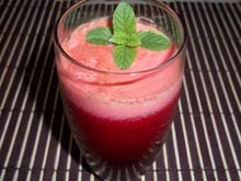 Suco de laranja, beterraba e gengibre