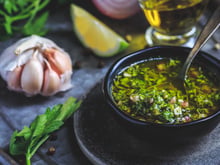 Curry, chimichurri, garam masala, zaatar e lemon pepper: quando e como usar cada tempero com dicas de chef