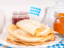 Só 4 ingredientes e alguns minutos é tudo que eu preciso para fazer a massa de panqueca perfeita: muito prática, macia e combina com qualquer recheio