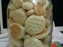 Sequilhos de leite condensado