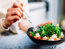 Adeus, má digestão e picos de glicemia: é isso que você precisa fazer após as refeições para diminuir os riscos