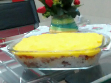 Arroz com calabresa e purê de mandioquinha