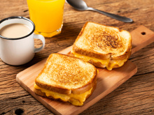 Sanduicheira elétrica ou manual? confira a diferença entre os aparelhos e saiba qual o melhor para você