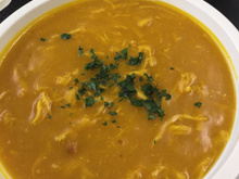 Sopa de abóbora com galinha