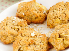 Biscoitos de aveia pura, laranja e mel para um café da manhã rico em fibras: viciei nessa receita prática e gostosa!