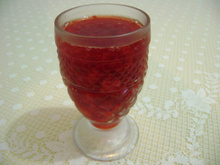 Gelatina com purê de morango