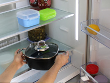 As empresas que fabricam geladeiras não querem que você saiba isso: "Se você deixar uma comida esfriar na temperatura ambiente..."