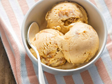 Sorvete de 2 ingredientes: rápido e econômico para o seu verão