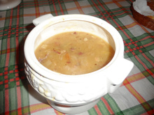 Sopa de mandioca com carne seca