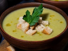 Receitas de sopas cremosas e deliciosas para degustar durante os dias frios: confira as opções do TudoGostoso!