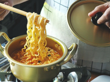 Desde que parei de comer miojo é essa receita que faço para substituir: versão caseira, rápida e mais barata
