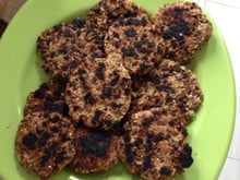 Bolinho de soja com aveia e quinoa recheado com queijo