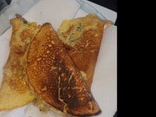 Omelete de carne seca com queijo