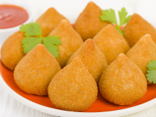 Coxinha de calabresa com azeitona