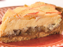 A melhor torta de maçã é feita com uma massa que derrete na boca e um recheio cremoso: veja a receita