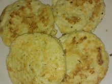 Hambúrguer de frango com cenoura para congelar