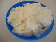 Sorvete caseiro de mousse de limão