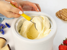 Uma máquina de sorvete é tudo que você precisa para se refrescar de forma deliciosa no verão