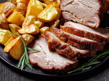 Paleta suína com batata ao forno