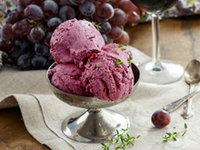 Sorvete saudável, fácil e delicioso feito com apenas 2 ingredientes: é impossível não querer fazer sempre