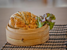 Sanduíche de croissant com frango