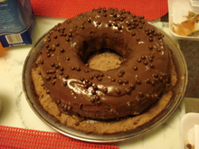 Bolo de chocolate com calda de chocolate
