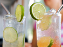 Água com limão turbinada: 3 ingredientes para mais sabor e saúde à bebida popular para quem quer emagrecer