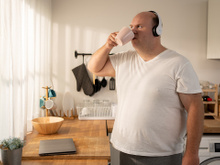 "Isso ajudará você a se sentir satisfeito": nutricionista de Harvard revela quantas xícaras de café você precisa tomar por dia para perder peso