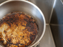 Como lavar panela e frigideira de AÇO INOX que grudou ou queimou comida?