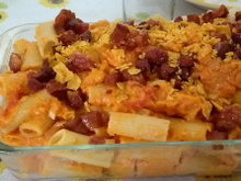 Macarrão com salgadinho de tortilla