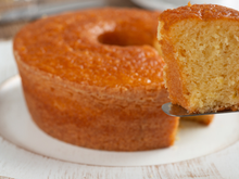Não precisa de balança! Aprenda a fazer o famoso bolo de 6 copos no liquidificador que fica pronto em minutos