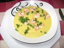 Sopa de camarão com batata baroa