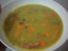 Sopa de ervilha simples