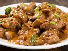 Tenha músculos, coração e imunidade mais fortes: os benefícios impressionantes da moela de frango à saúde