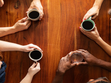 Pessoas que tomam café preto sem açúcar costumam ter essas 9 atitudes em comum