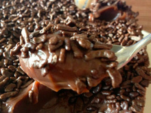 Brigadeiro de colher crocante