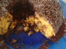 Bolinho de chuva de cenoura com chocolate
