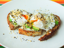 Antes de preparar o seu próximo ovo, descubra a maneira mais saudável de cozinhar o alimento