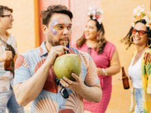Carnaval e alimentação: o que comer antes, durante e depois de beber e curtir o feriado
