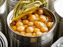 Nutricionistas alertam contra o consumo de grão-de-bico enlatado: "O problema está na forma como ele é preparado"