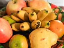 TudoGostoso ensina quais frutas incluir no jantar para dormir melhor e acordar mais disposto