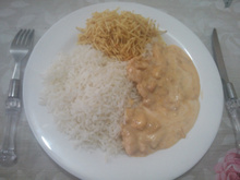 Estrogonofe de frango com creme branco