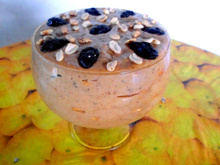 Torta de ameixa preta com amendoim