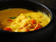 Moqueca de dourado ao molho de camarão