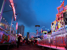 Arraial de Nazaré 2023 terá gastronomia, artesanato, parque de diversões e mais!