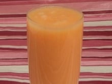 Vitamina de Ades maçã com cenoura
