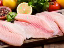 Tilápia no cardápio já: saiba quais são os benefícios de consumir esse peixe com frequência nas refeições