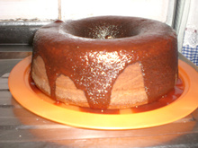 Bolo de fubá com goiabada