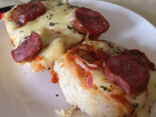 Pizza no pão italiano